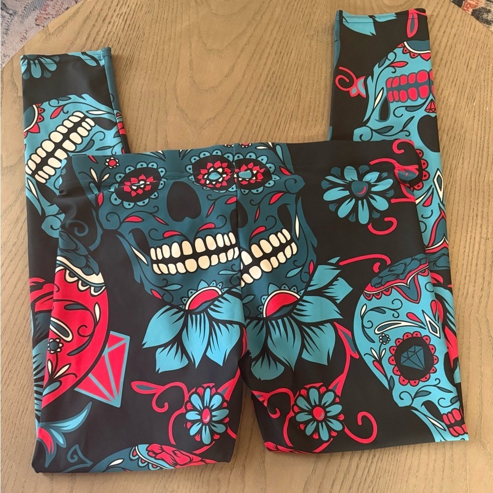 Gear Bunch Blue Sugar Skull Leggings | XL | Vibrant & Stretchy - Picture 6 of 6